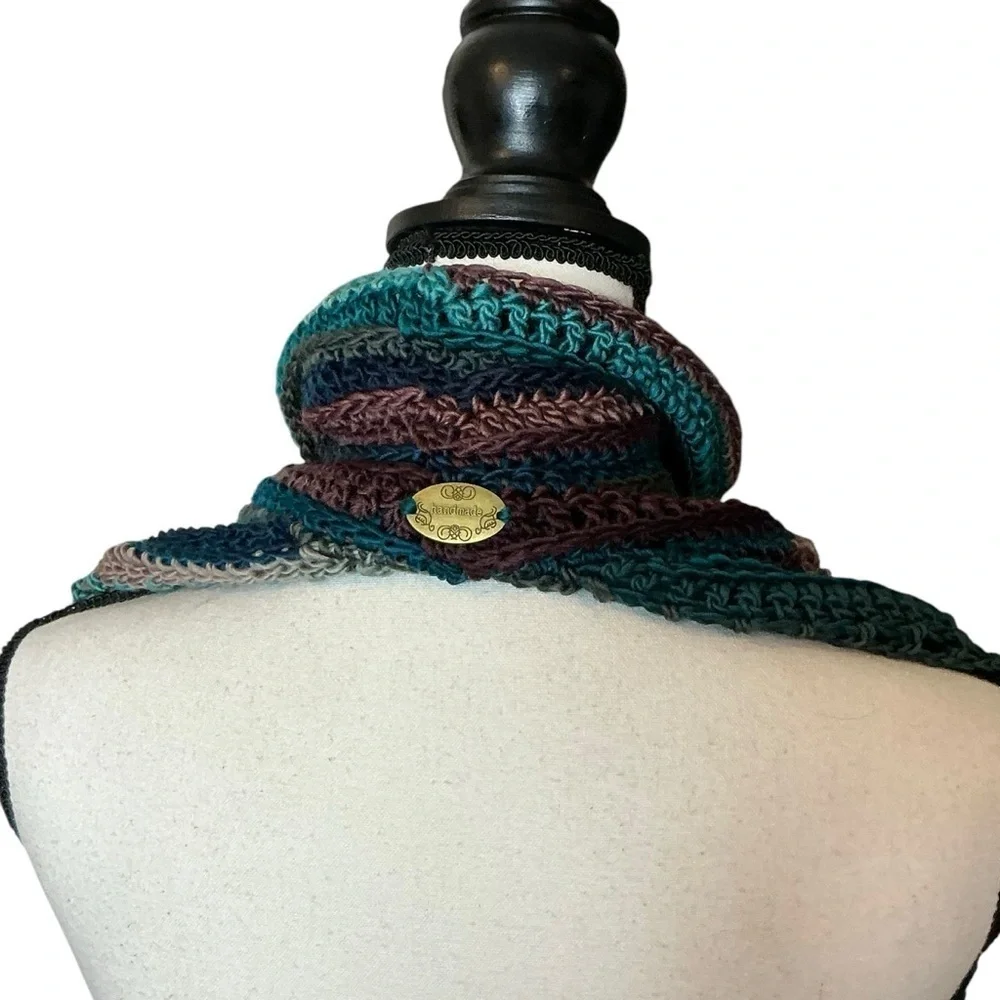 Handcrafted Crochet Cowl Neck Scarf With Fringe New Handmade‎ by Seller Knit